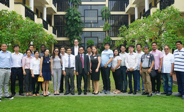 A group photo of the participants of the network meeting. Photo: Duong Phu Tam